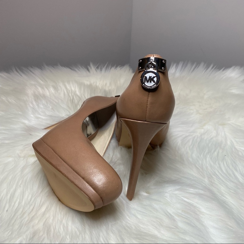 Michael Kors Hamilton platform pumps